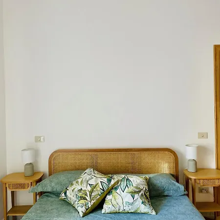 Guesthost - The Design Pasta Apartament